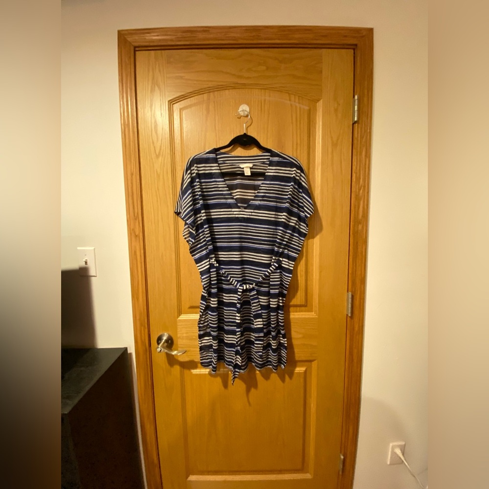 H&M Women’s Size Small Blue & White Stripe Tunic Length Blouse with Belt
